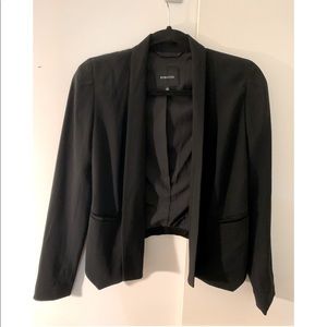 Aritzia - Babaton Cropped Blazer